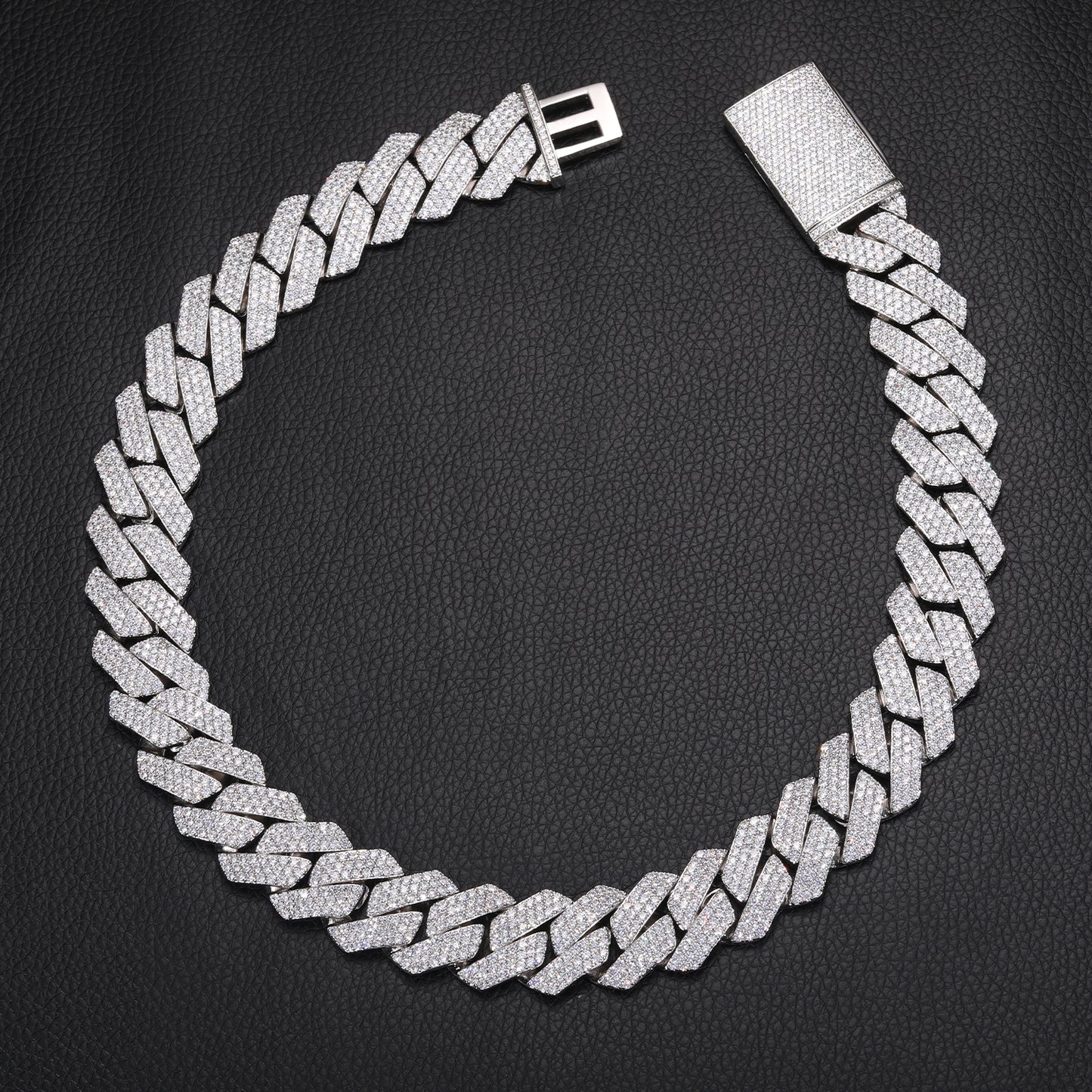 3 Row prong set Cuban link 20mm Big Boy !
