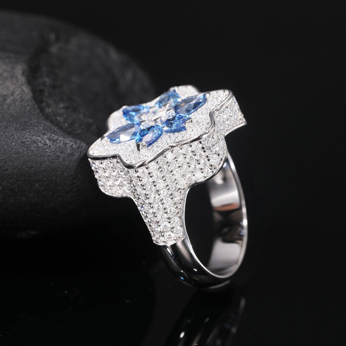Blue flower Ring