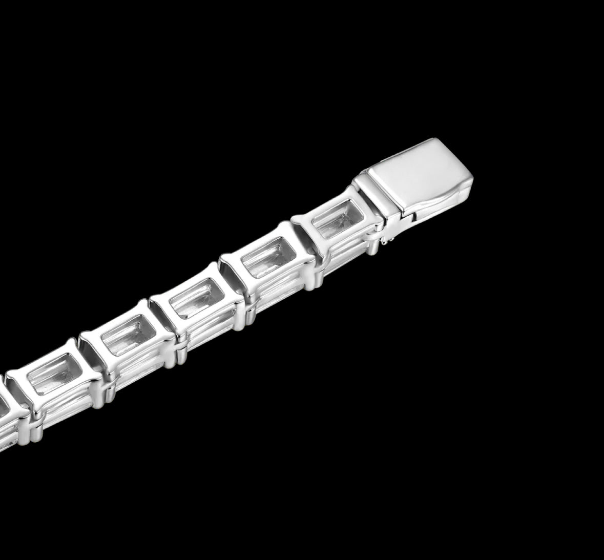 Emerald cut Tennis Bracelet 4mm