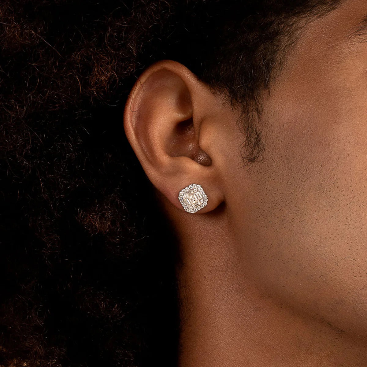 Halo stud Earrings 8.5mm