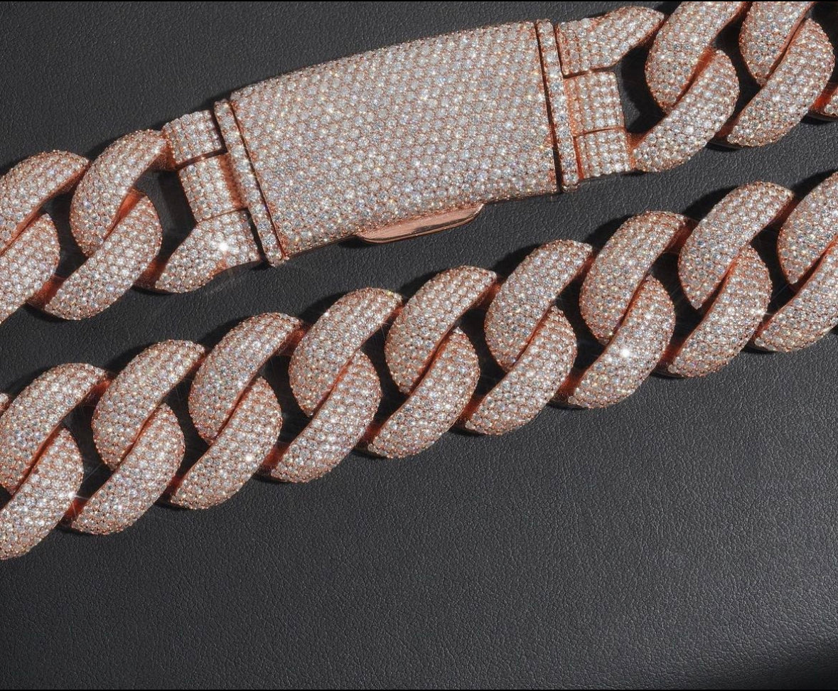 Halo pave setting cuban link 18mm