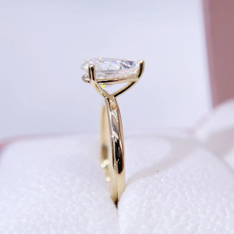 10-14k Solid Gold Pear shape Engagement ring